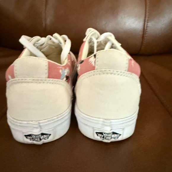 Vans Cream and Pink Sneakers Classic Style - Picture 6 of 9
